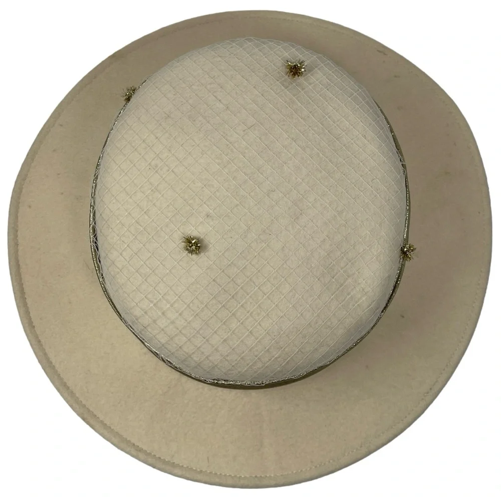 Vintage Michael Howard Designer Hat Cream 100% Wool Felt Hat With Gold Details - Picture 7 of 10